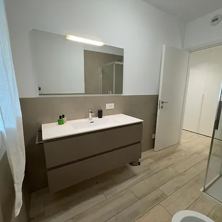 Apartman 2 Min Walk Chorus Life, With 2 Bedrooms And 2 Bath Bergamo